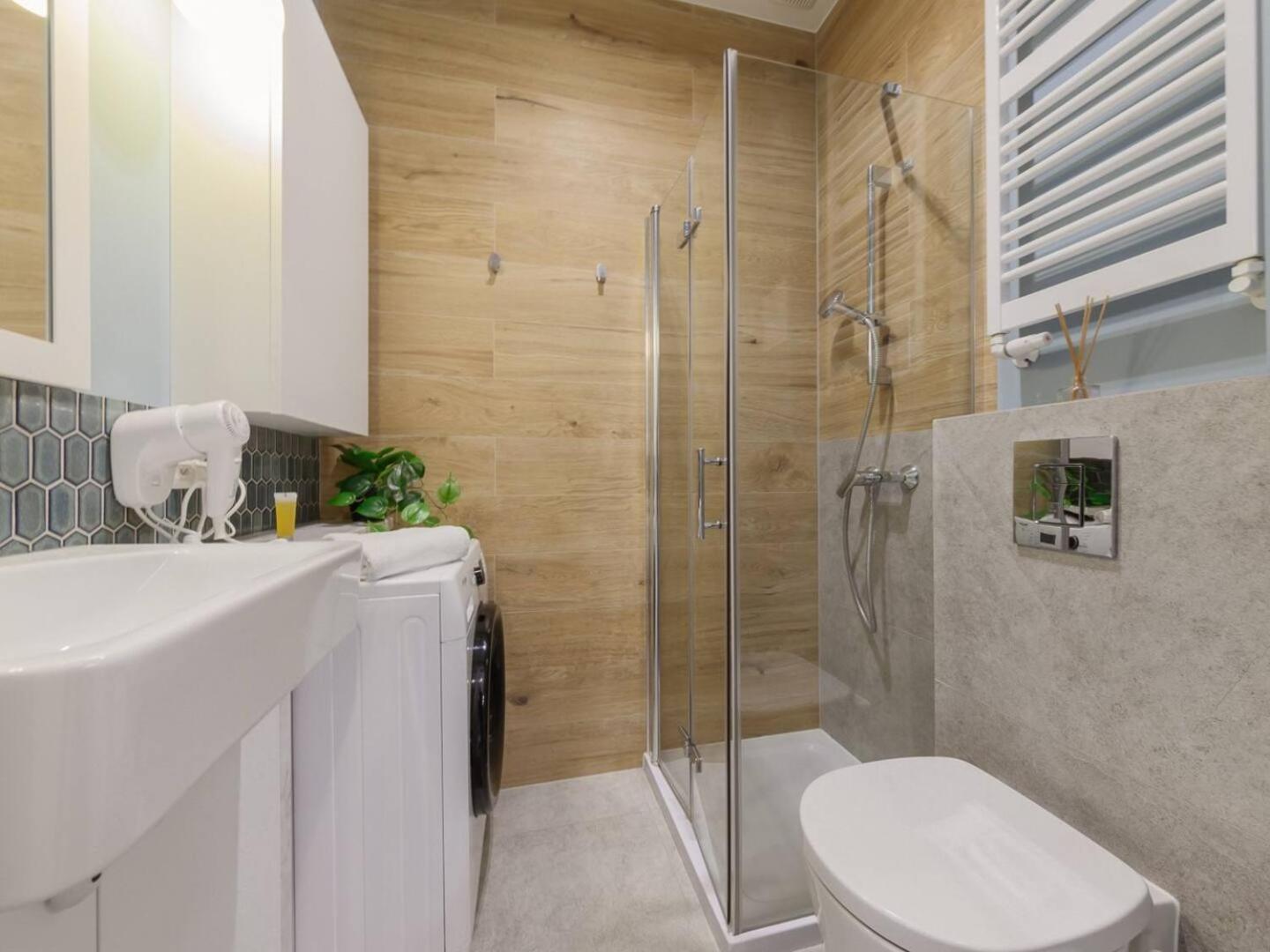 Canary Corner Studio City Centre Варшава Екстер'єр фото